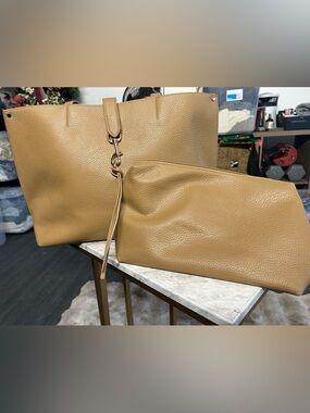 NWOT Classic Tan Tote with Pouch